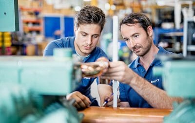 CK_Karriere_Anlagenmechaniker-bzw.-Mechatroniker-fuer-Kaeltetechnik_554x370px