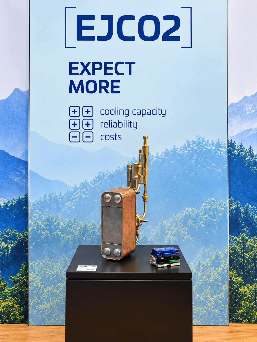 Nahaufnahme des EJCO2-Ausstellungsmodells ejco2 von compact Kältetechnik